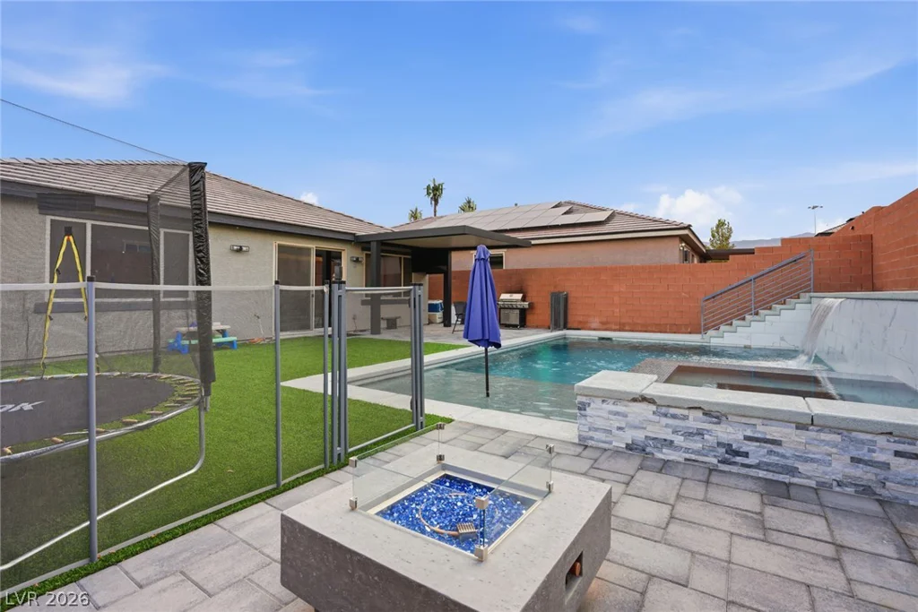 10424 Mont Pourri, Las Vegas, NV 89149