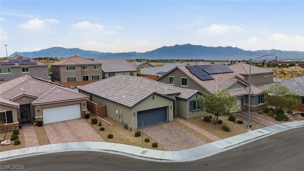 10424 Mont Pourri, Las Vegas, NV 89149