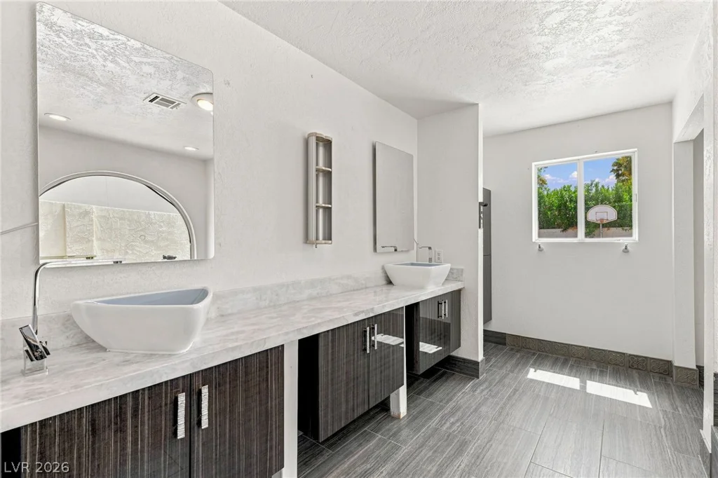 2401 Rancho Bel Air, Las Vegas, NV 89107