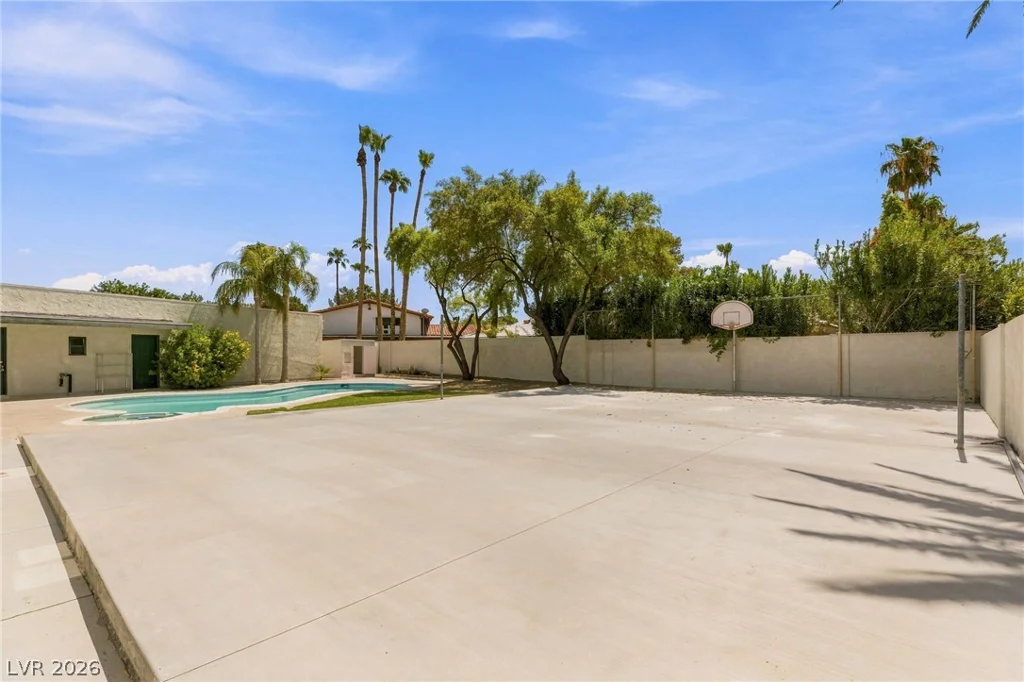 2401 Rancho Bel Air, Las Vegas, NV 89107