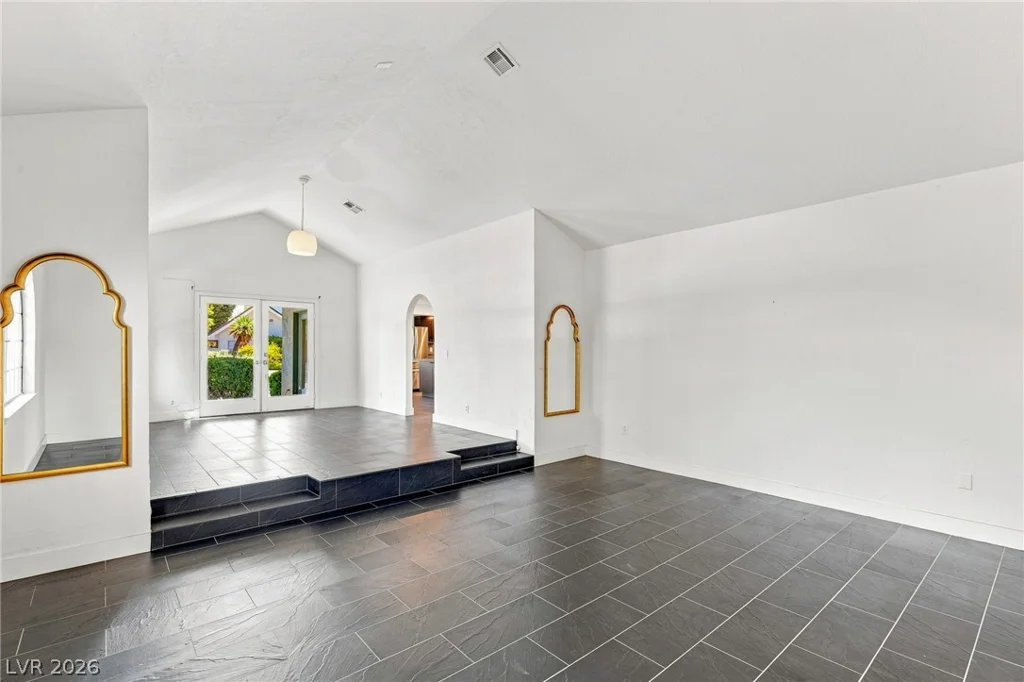 2401 Rancho Bel Air, Las Vegas, NV 89107
