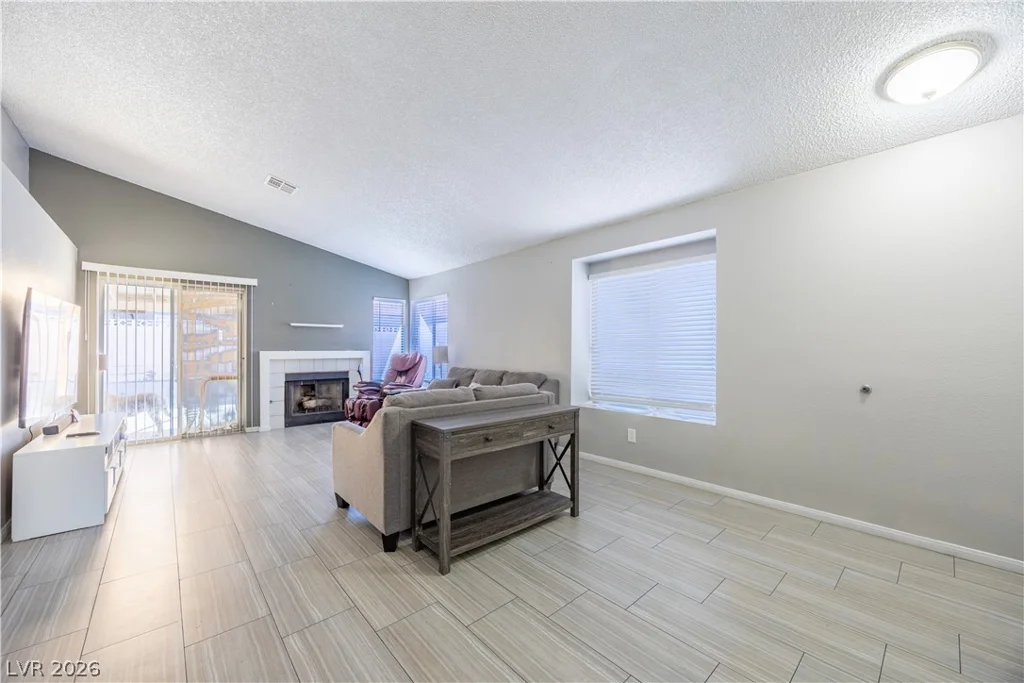 2681 Prairie Dunes, Las Vegas, NV 89142