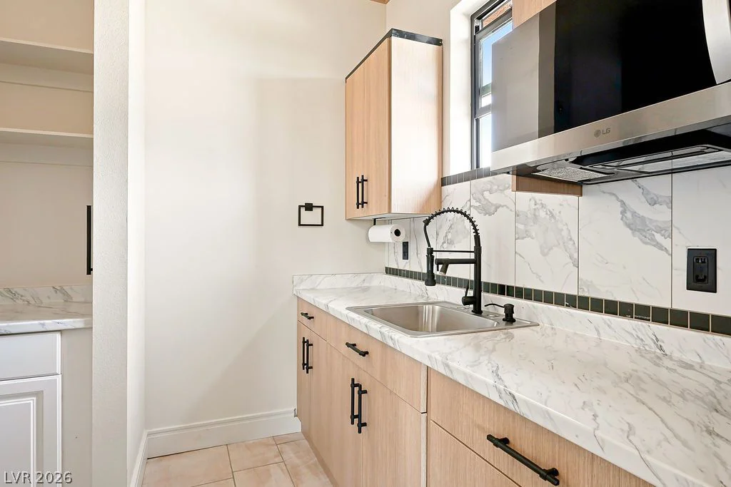 834 Waterloo, Henderson, NV 89002