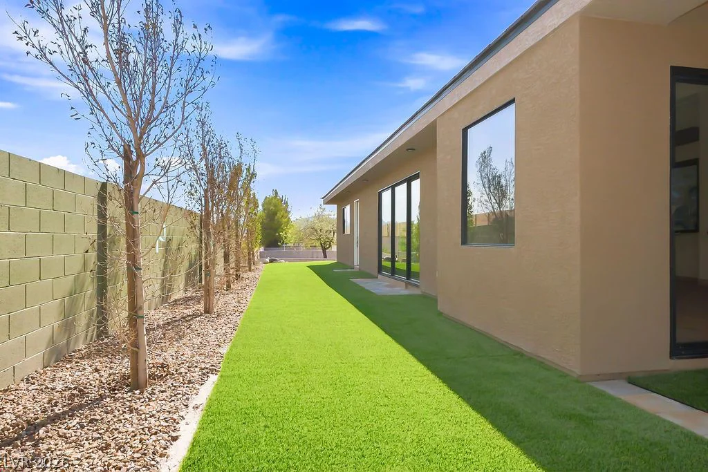 834 Waterloo, Henderson, NV 89002