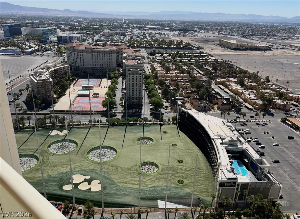 135 Harmon, Las Vegas, NV 89109