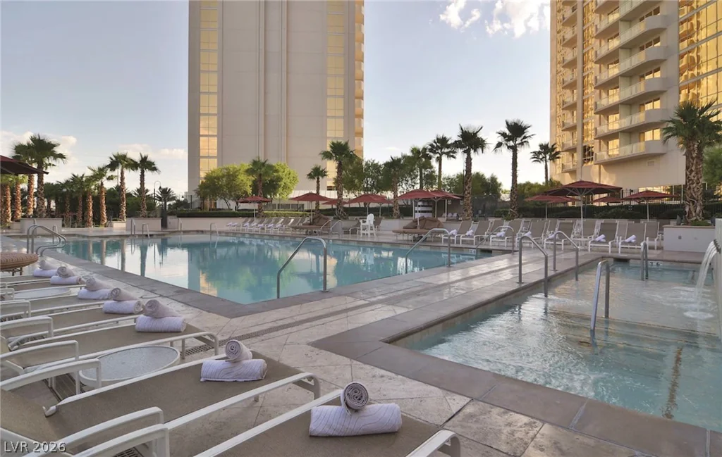 135 Harmon, Las Vegas, NV 89109