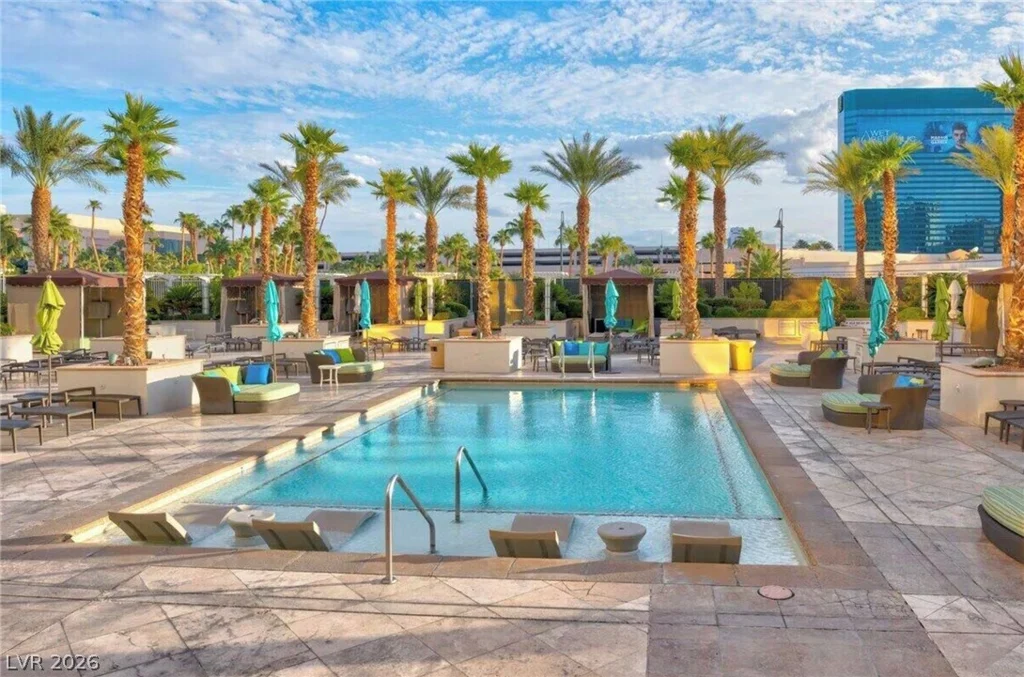135 Harmon, Las Vegas, NV 89109