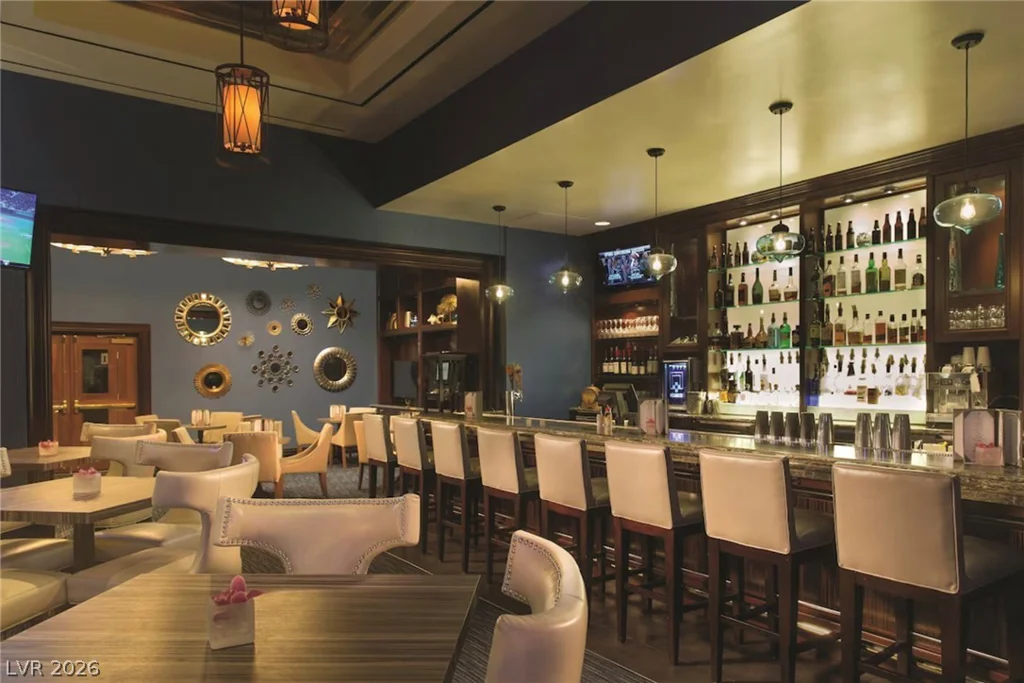 135 Harmon, Las Vegas, NV 89109