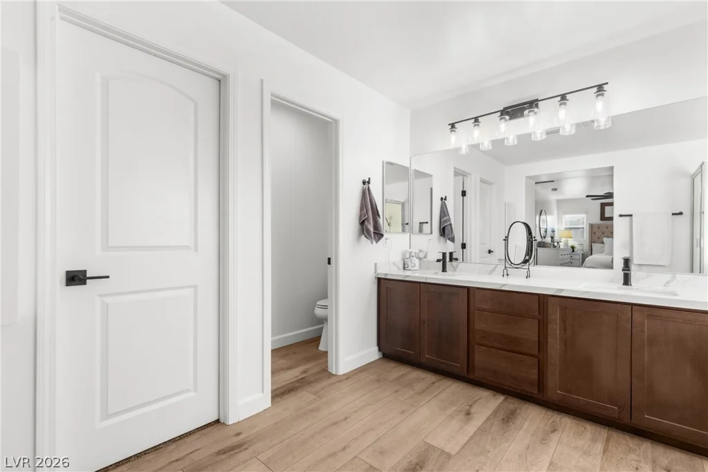 6195 Pine Banks, Las Vegas, NV 89141