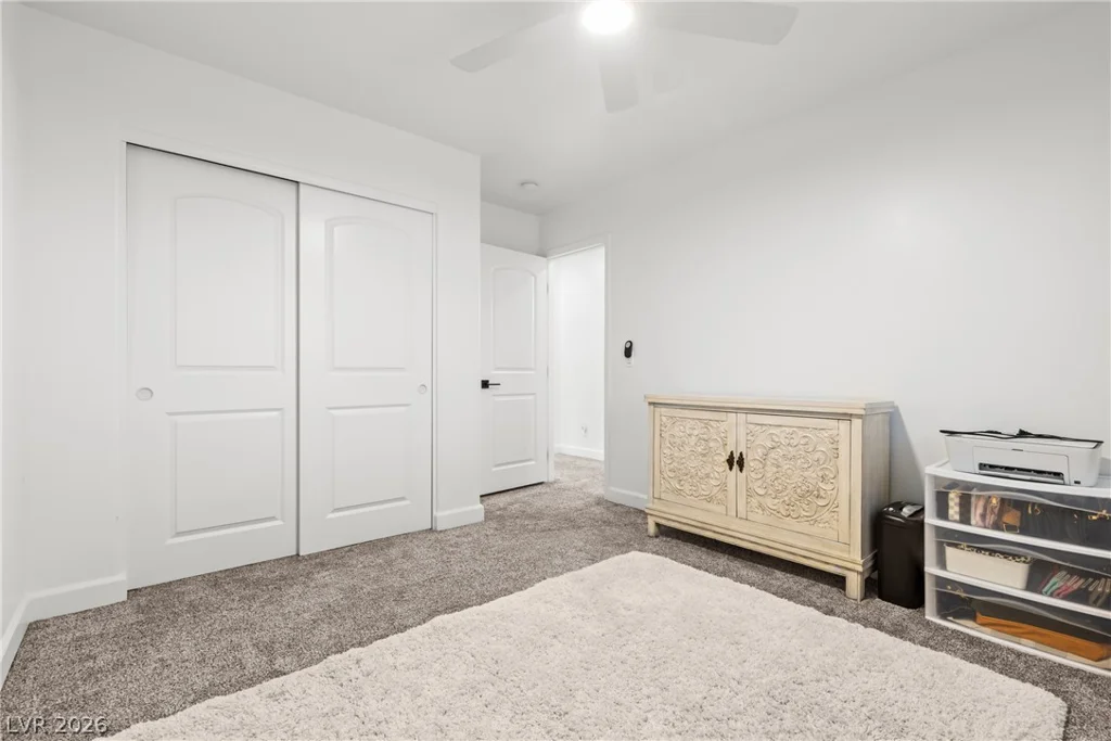 6195 Pine Banks, Las Vegas, NV 89141