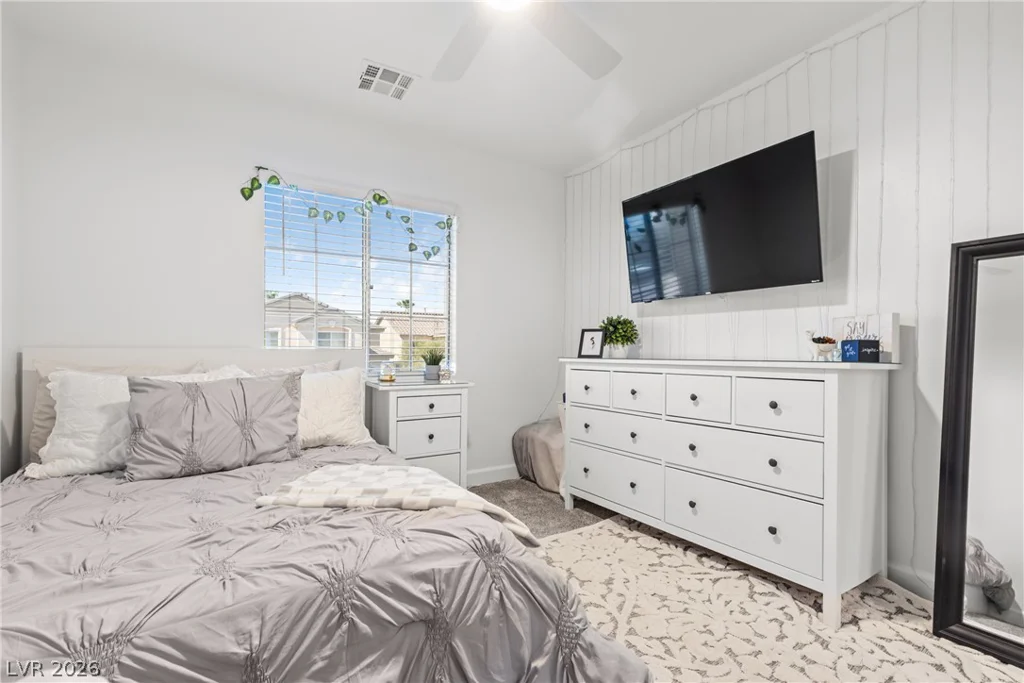 6195 Pine Banks, Las Vegas, NV 89141