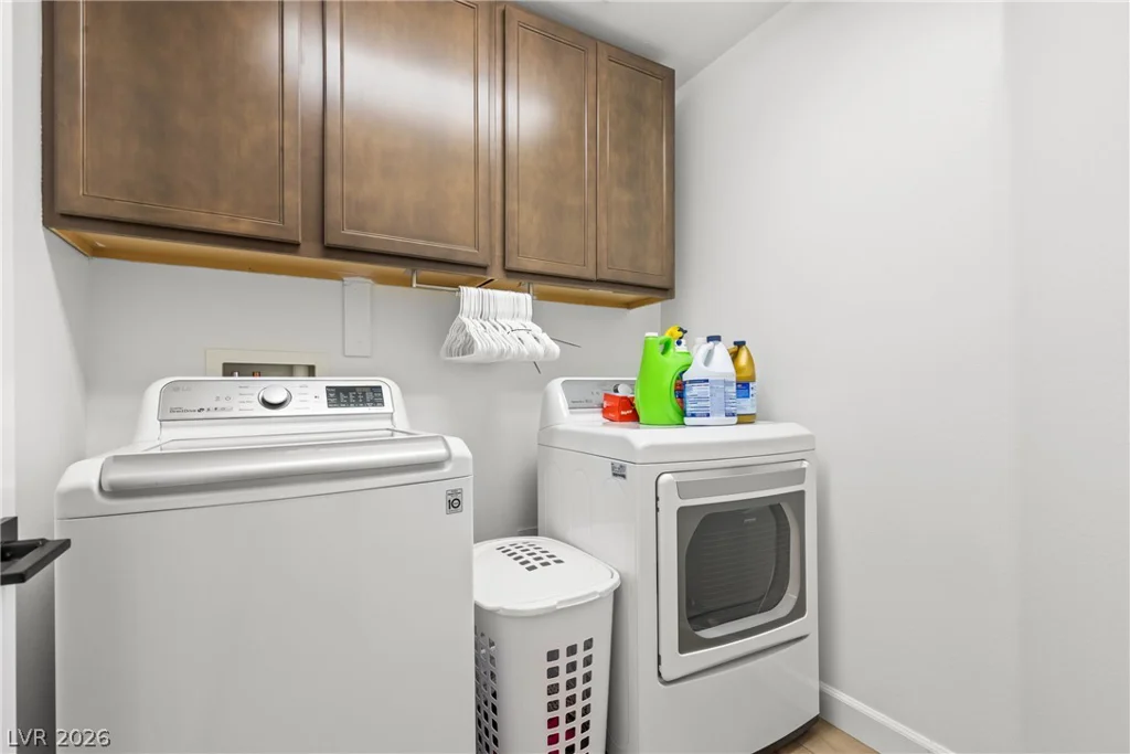6195 Pine Banks, Las Vegas, NV 89141