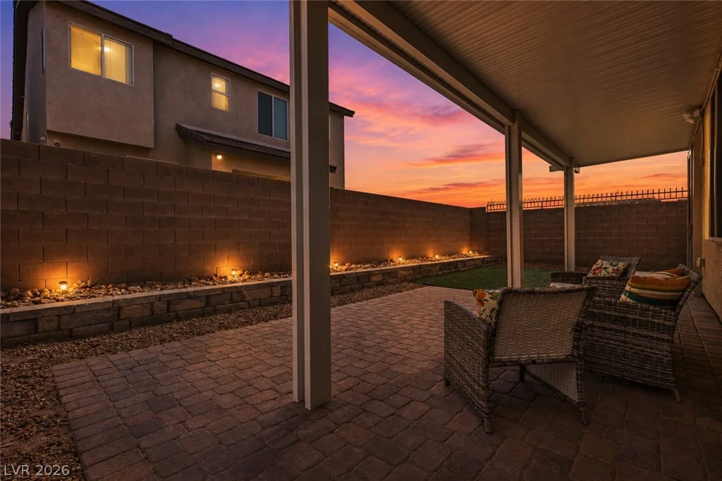 6195 Pine Banks, Las Vegas, NV 89141