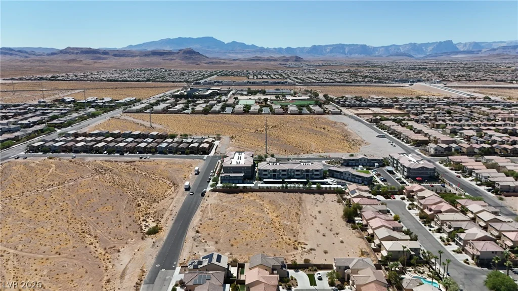 6195 Pine Banks, Las Vegas, NV 89141