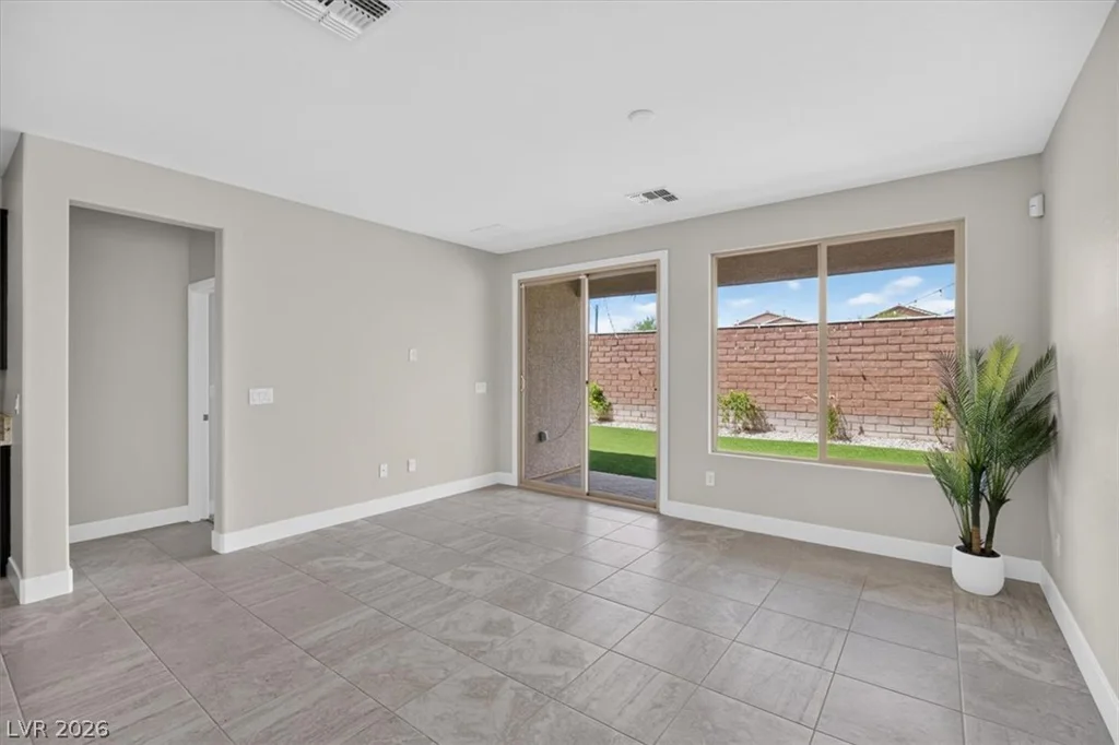 7790 Canyon Diablo, Las Vegas, NV 89179