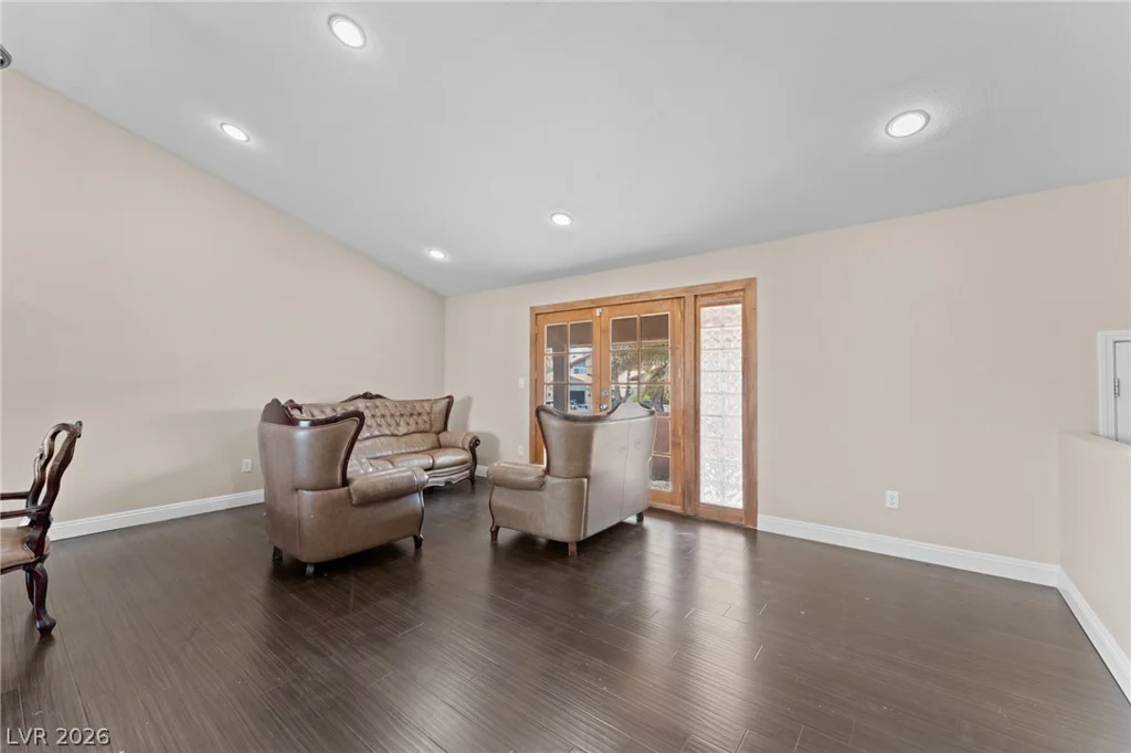 3750 La Junta, Las Vegas, NV 89120