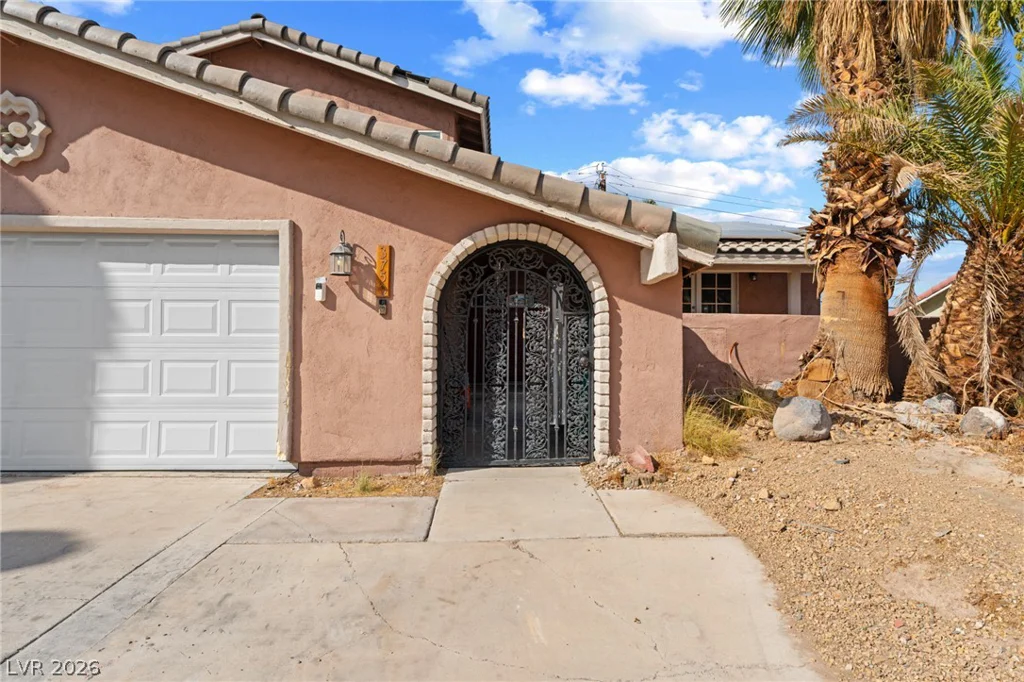 3750 La Junta, Las Vegas, NV 89120