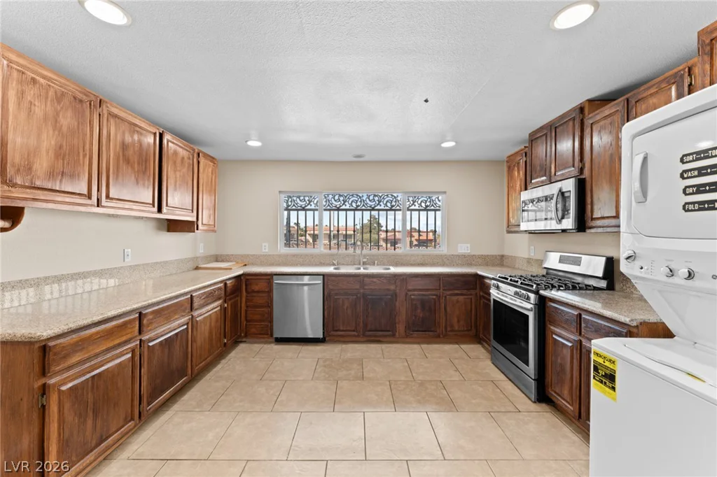 3750 La Junta, Las Vegas, NV 89120