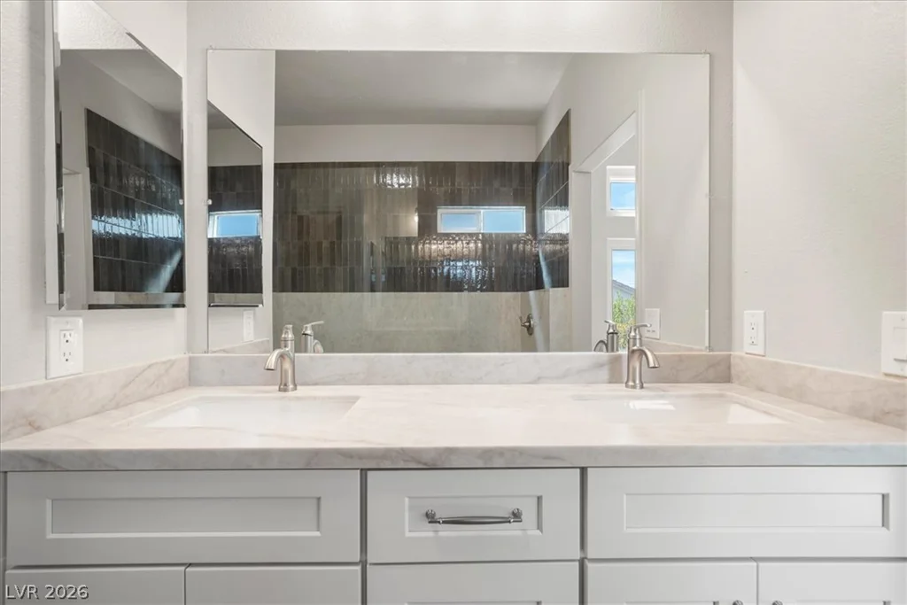7050 Wine River, Las Vegas, NV 89119