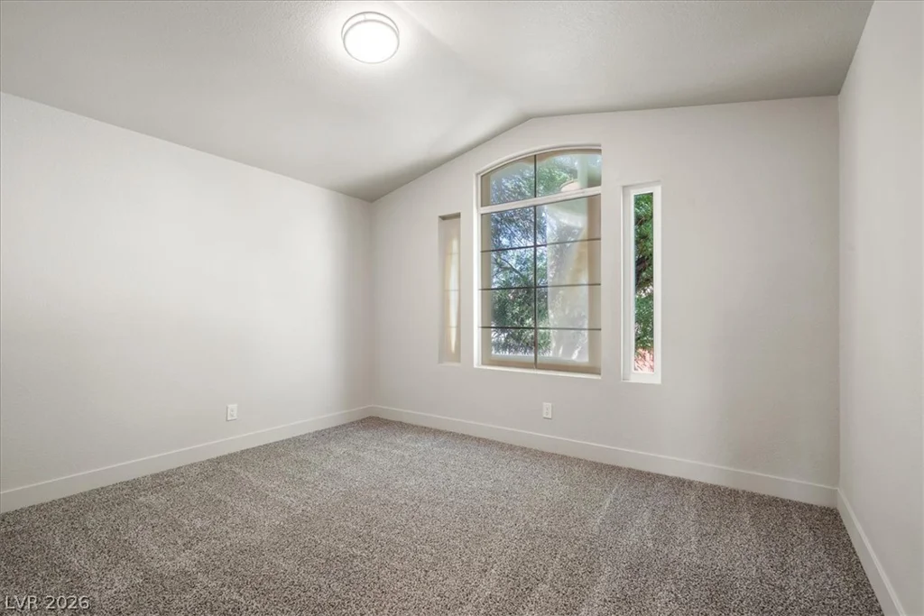 7050 Wine River, Las Vegas, NV 89119