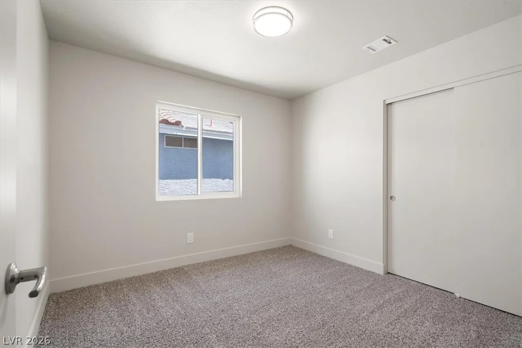 7050 Wine River, Las Vegas, NV 89119