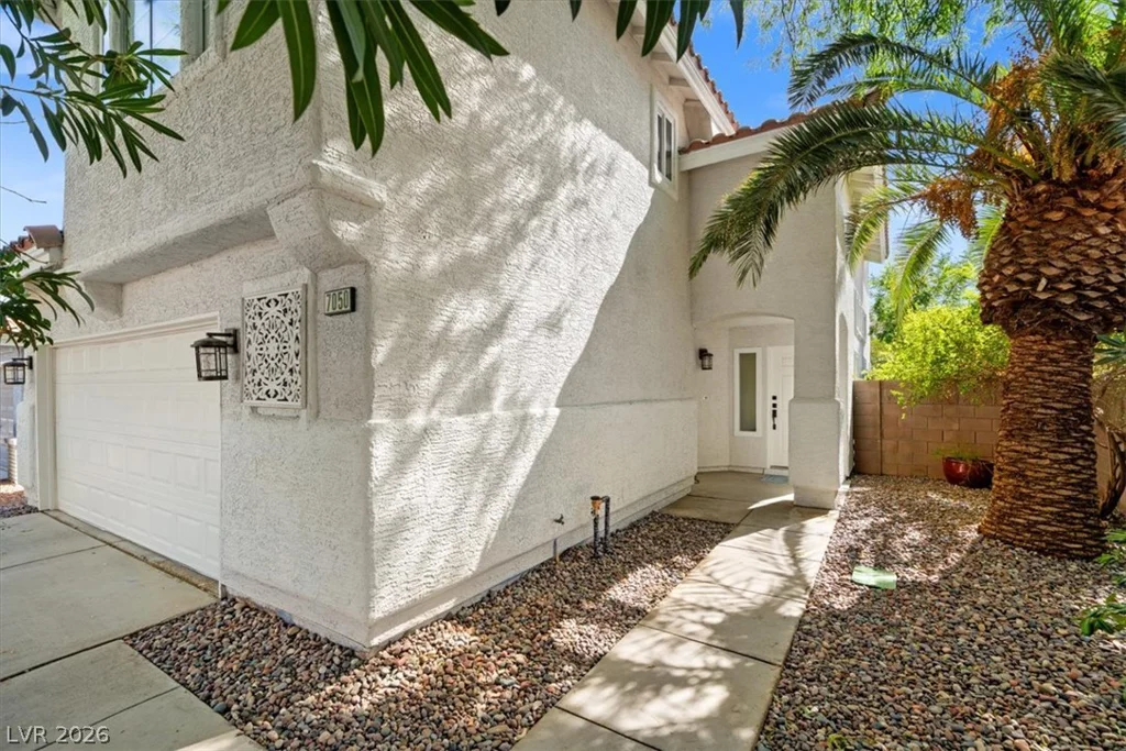 7050 Wine River, Las Vegas, NV 89119