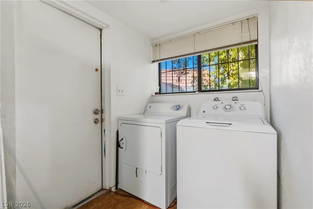 3198 El Cedro, Las Vegas, NV 89121