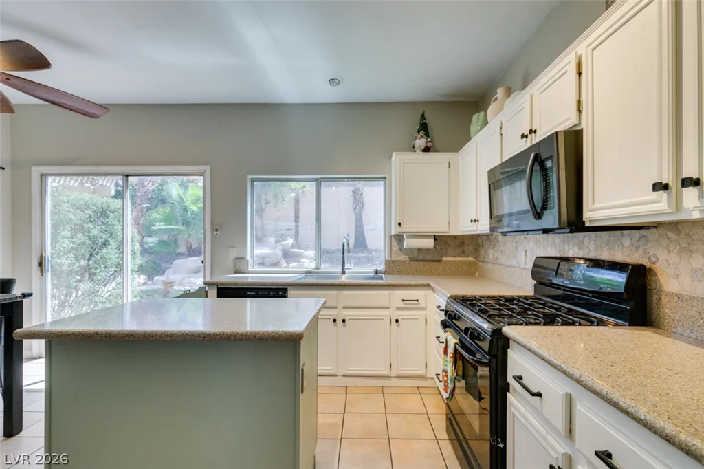827 Fuerte, Henderson, NV 89015
