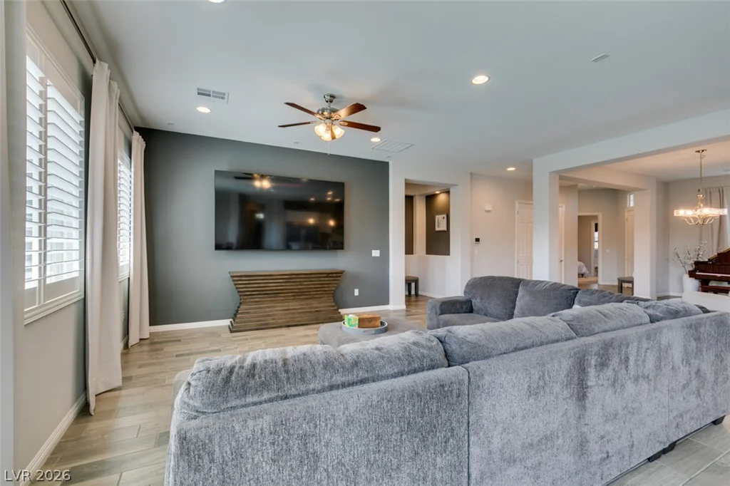 7012 Arabian Ridge, Las Vegas, NV 89131