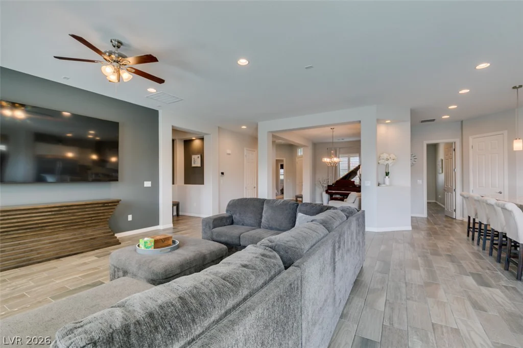 7012 Arabian Ridge, Las Vegas, NV 89131