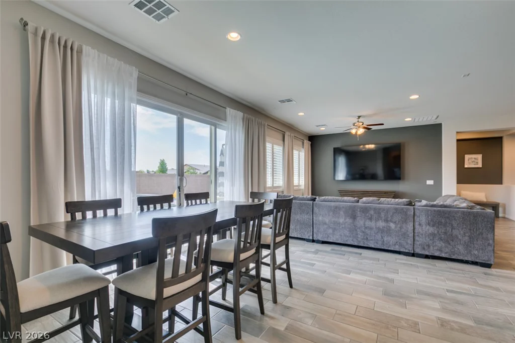 7012 Arabian Ridge, Las Vegas, NV 89131