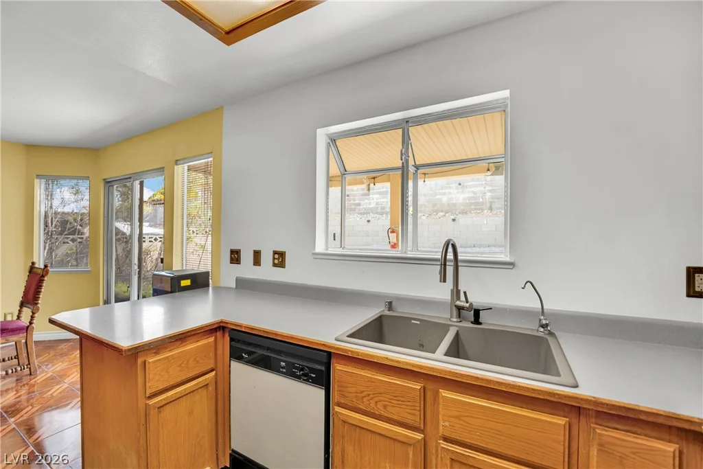 2348 Beaver Bay, Las Vegas, NV 89156