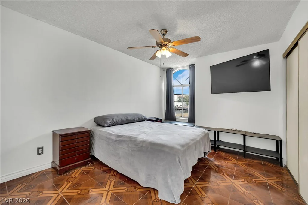 2348 Beaver Bay, Las Vegas, NV 89156