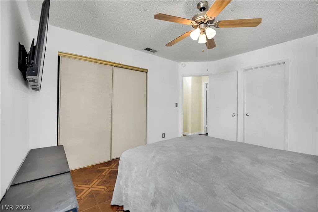 2348 Beaver Bay, Las Vegas, NV 89156