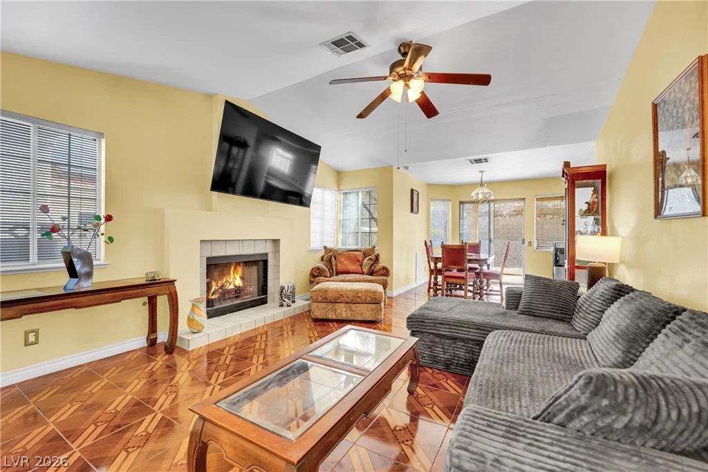 2348 Beaver Bay, Las Vegas, NV 89156