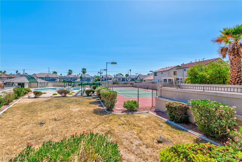 3963 Pembridge, Las Vegas, NV 89121