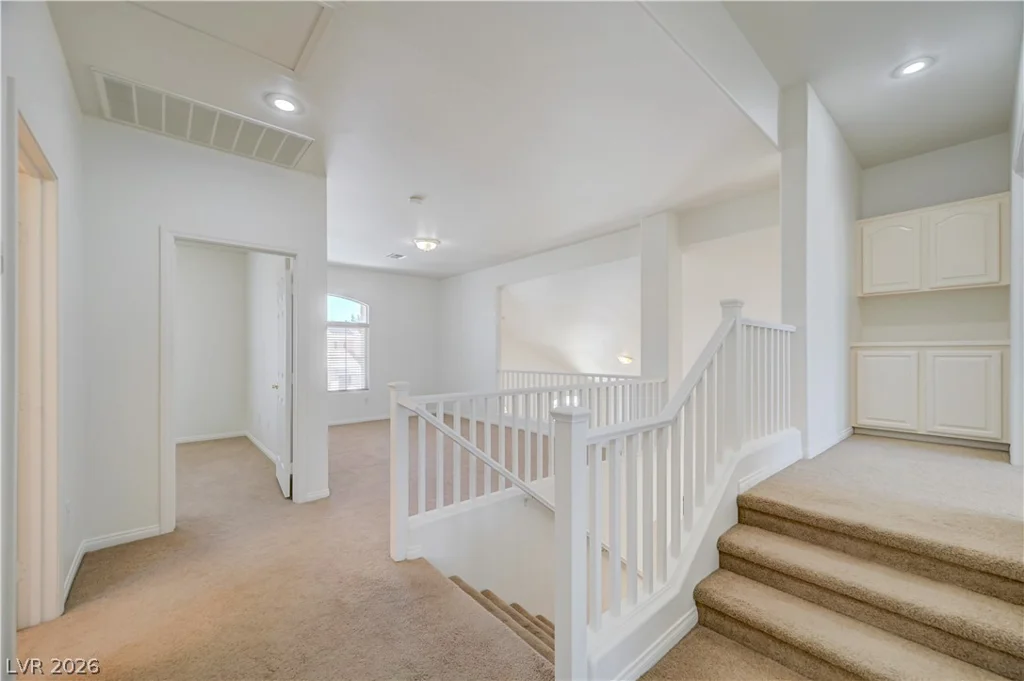356 Lakewood Garden, Las Vegas, NV 89148