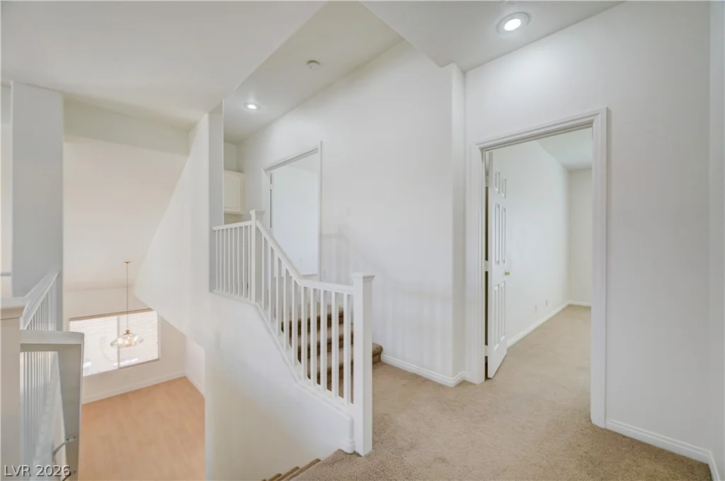 356 Lakewood Garden, Las Vegas, NV 89148