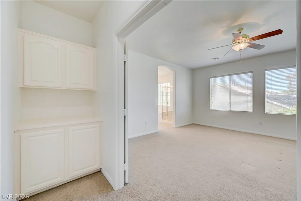 356 Lakewood Garden, Las Vegas, NV 89148