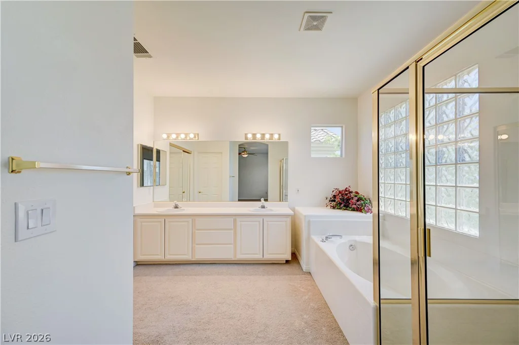 356 Lakewood Garden, Las Vegas, NV 89148