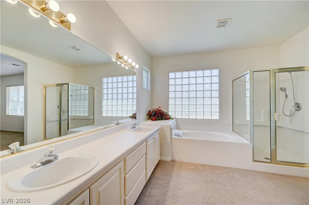 356 Lakewood Garden, Las Vegas, NV 89148