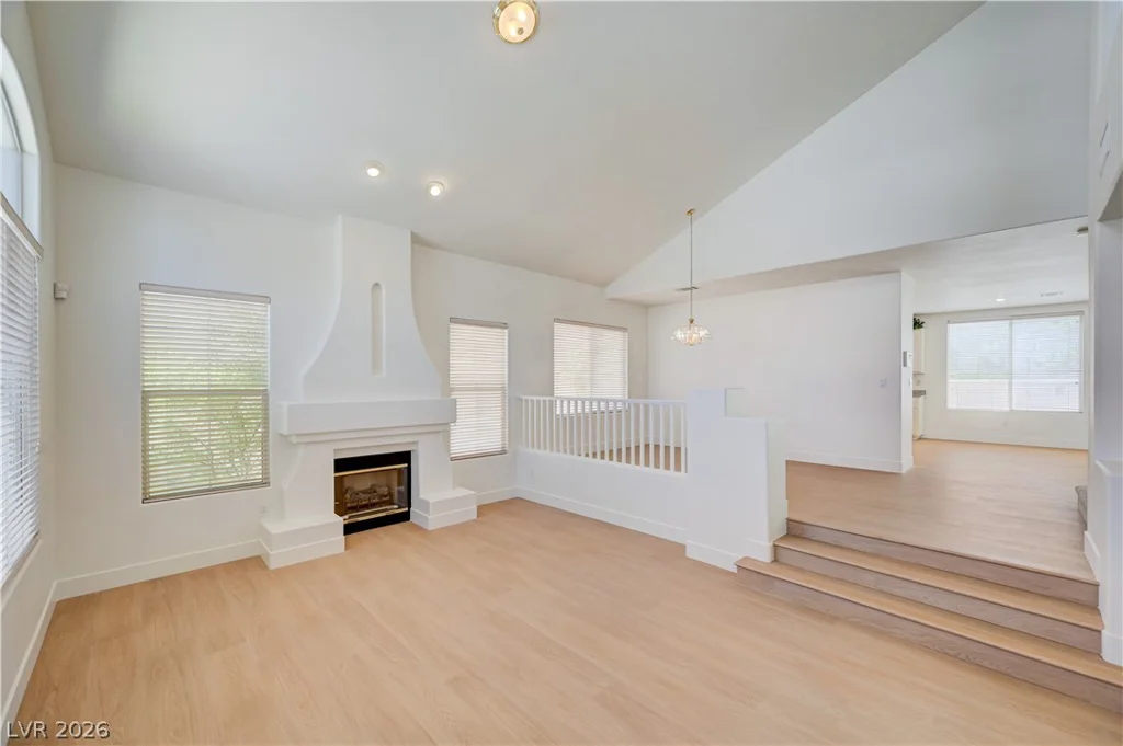 356 Lakewood Garden, Las Vegas, NV 89148