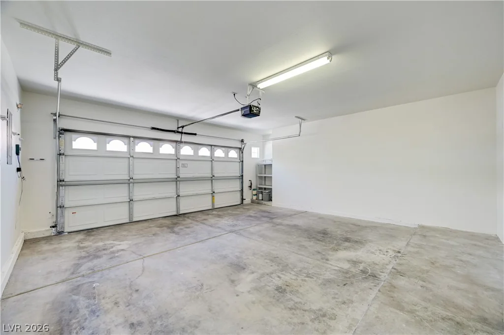 356 Lakewood Garden, Las Vegas, NV 89148
