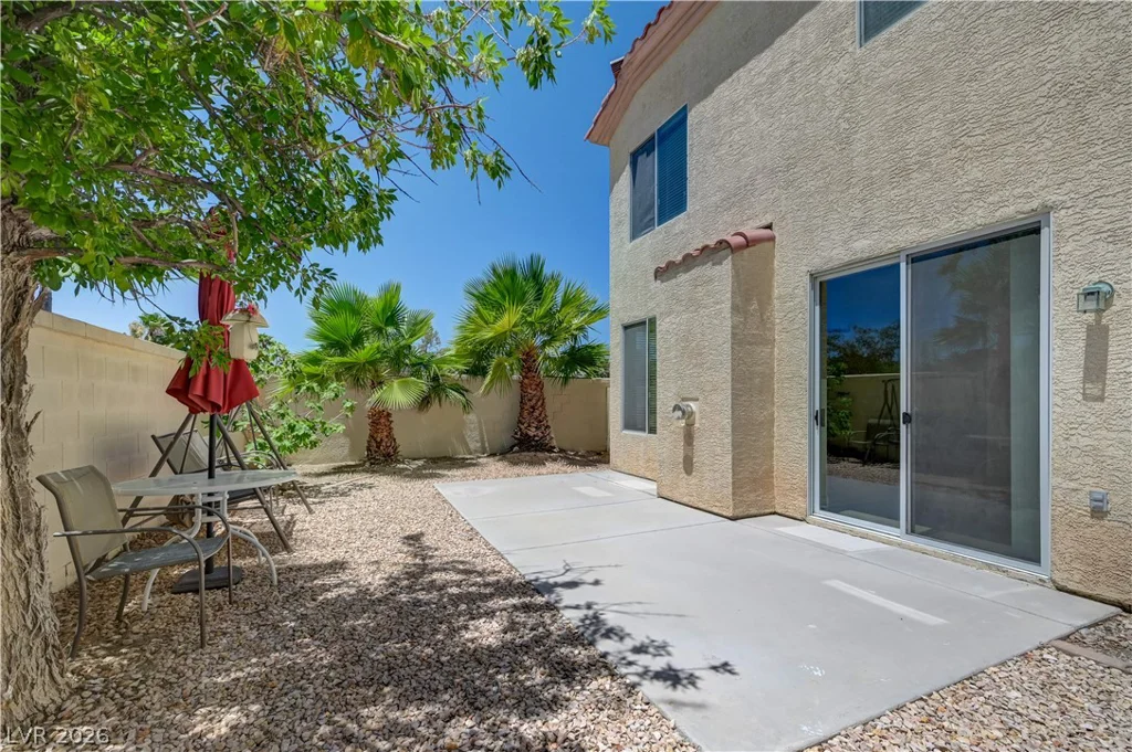 356 Lakewood Garden, Las Vegas, NV 89148