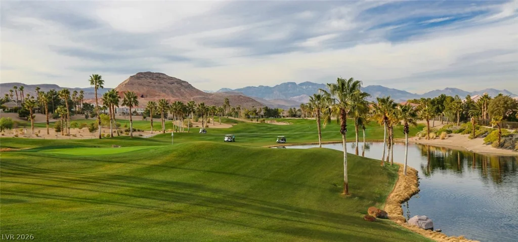 356 Lakewood Garden, Las Vegas, NV 89148