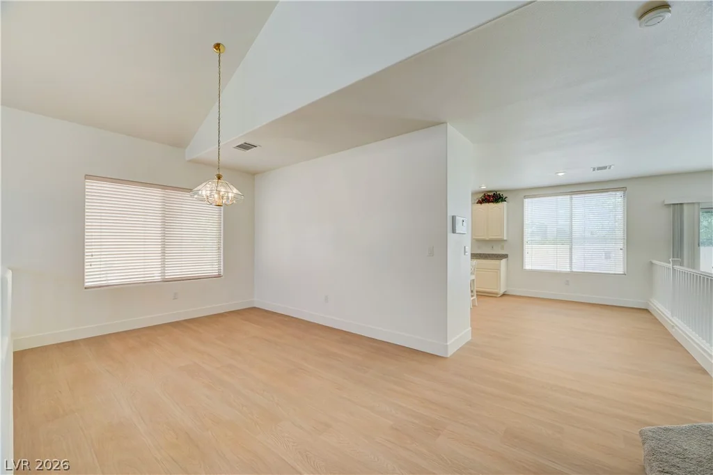 356 Lakewood Garden, Las Vegas, NV 89148