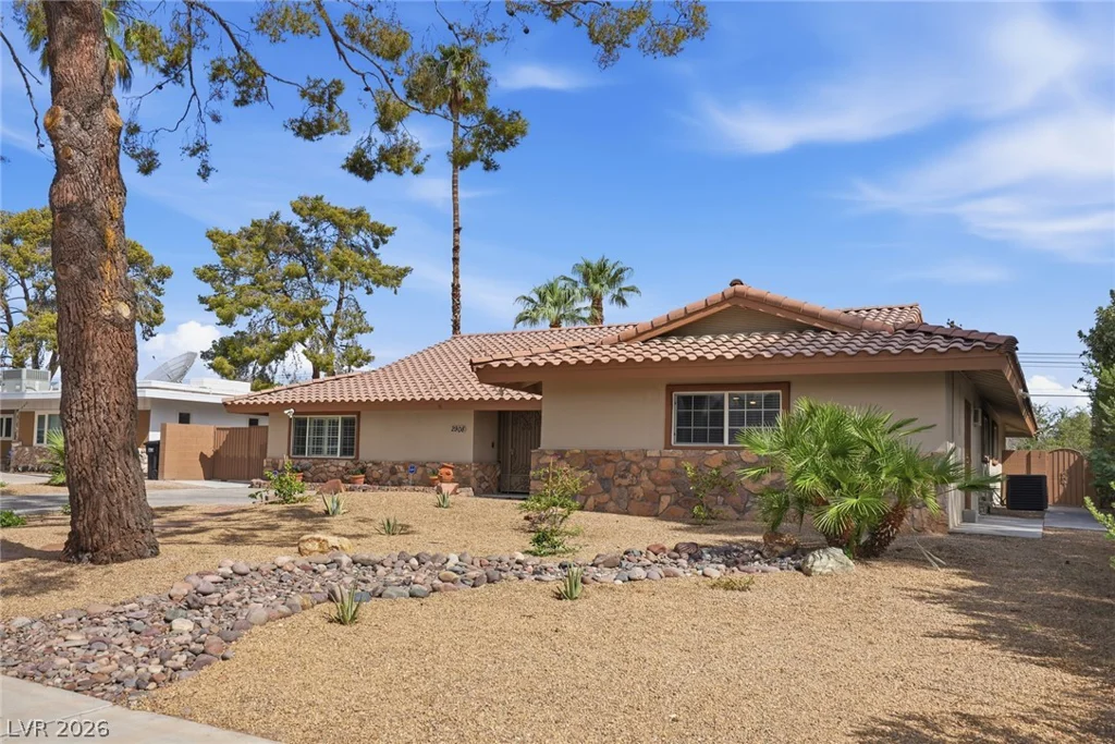 2908 Mason, Las Vegas, NV 89102