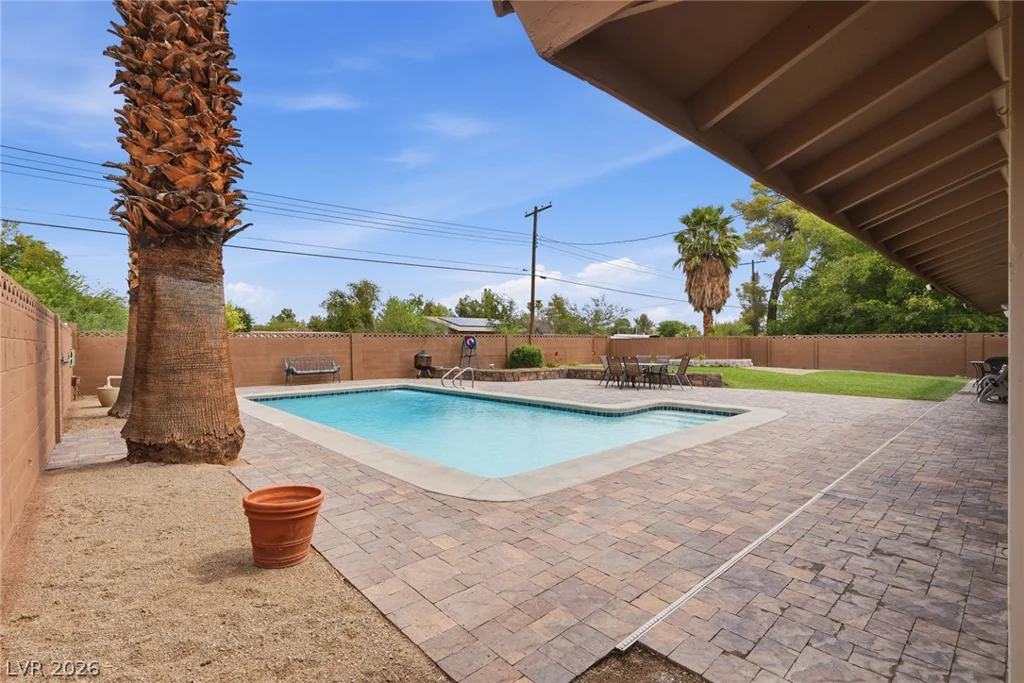 2908 Mason, Las Vegas, NV 89102