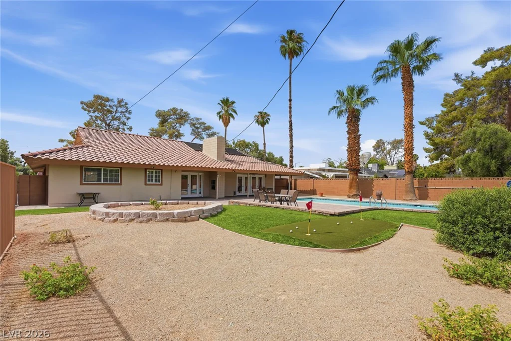 2908 Mason, Las Vegas, NV 89102