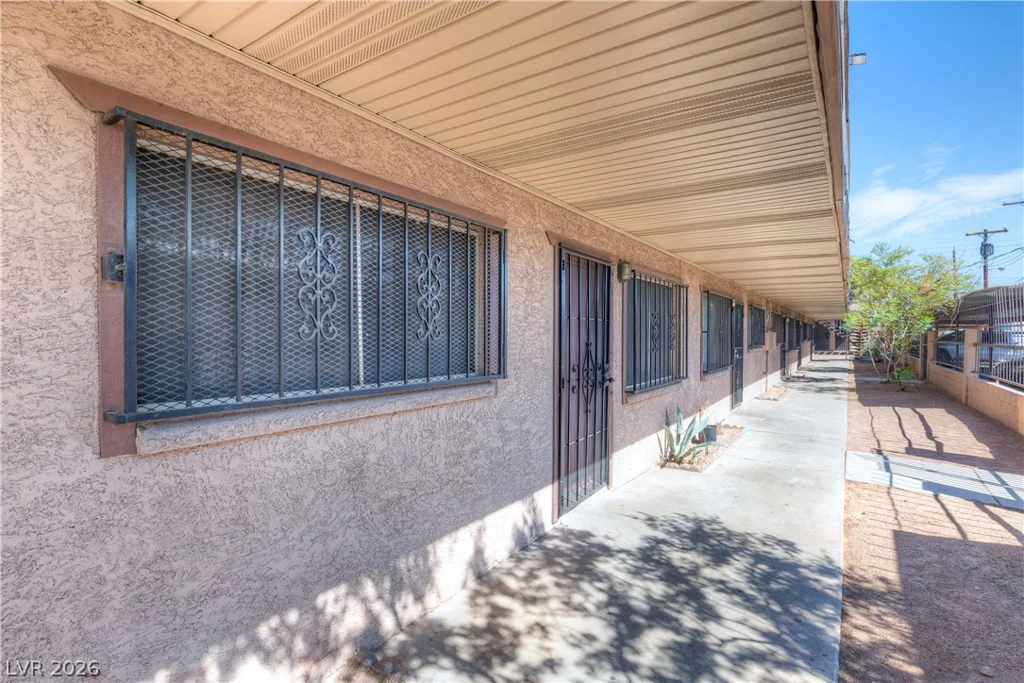 3726 Hazelwood, Las Vegas, NV 89119